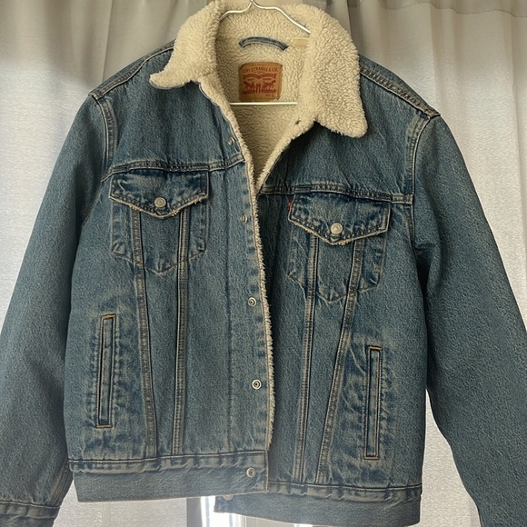 Brand new Levi’s Sherpa jacket, never worn - Picture 5 of 5